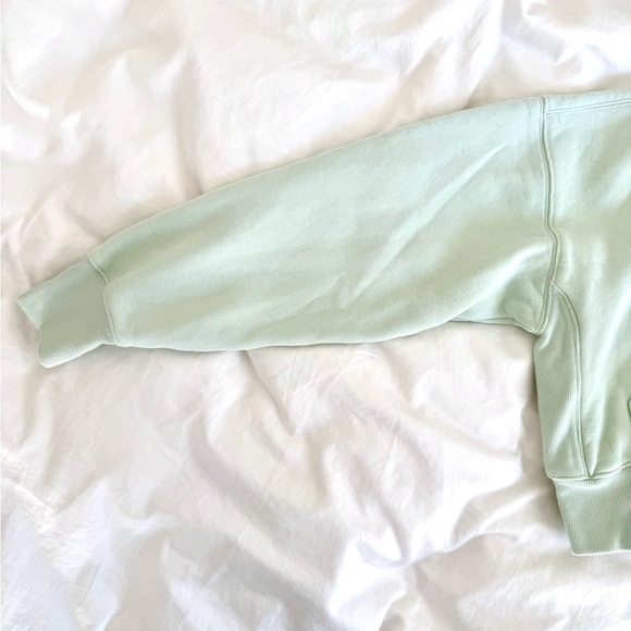 Aritzia Cozy Fleece Boyfriend Boxy Zip Hoodie – Mint Green (XS) - Picture 6 of 9